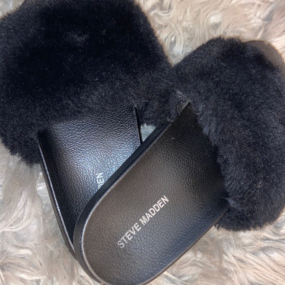 Steve Madden Slides